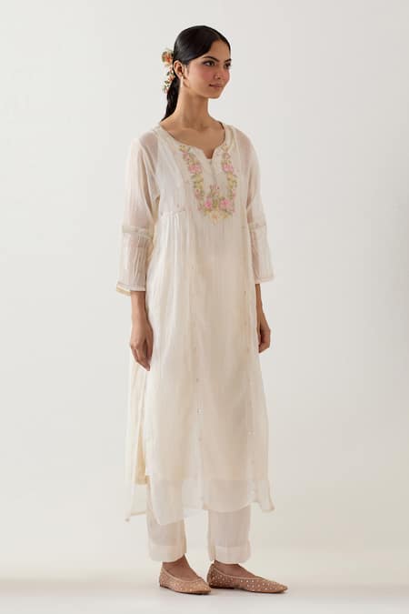 Shop_Tatwa_White Chanderi Silk, Handloom Cotton Embroidery Parrot Kantha Kurta And Pant Set _at_Aza_Fashions