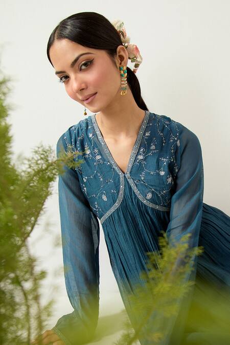 Buy_Tatwa_Blue Silk, Muslin, Embroidery V-neck Midnight Anarkali Set 