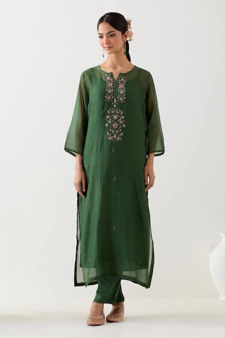 TATWA Resham Embroidered Kurta Pant Set 