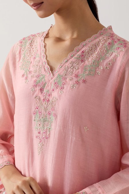Buy_Tatwa_Pink Handloom Cotton, Muslin, Silk Embroidery V-neck Songbird Hand Kurta Set 
