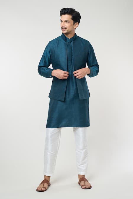 RNG Safawala Diamond Pintuck Bundi & Kurta Set 