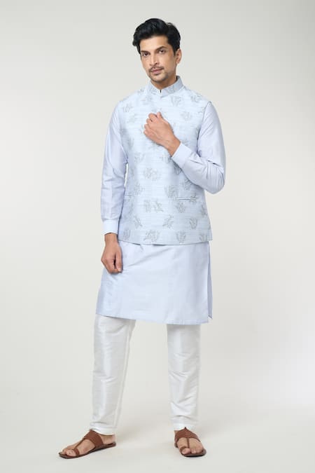 RNG Safawala Floral Embroidered Bundi & Kurta Set 