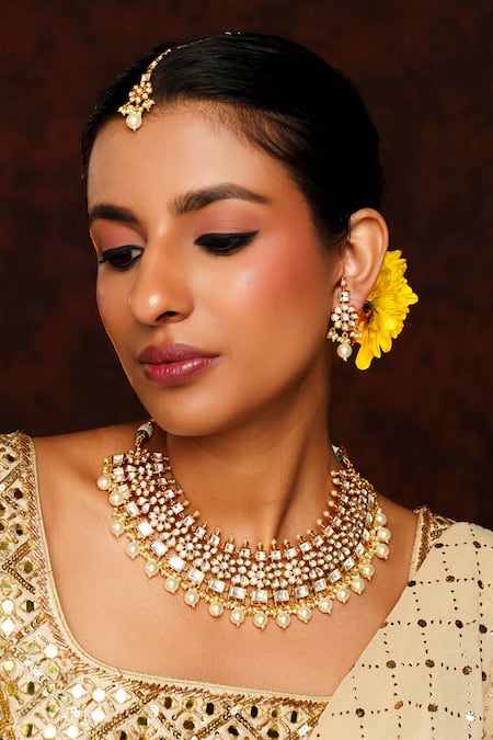 Zevar By Geeta Phoolista Kundan & Polki Embellished Necklace Set 