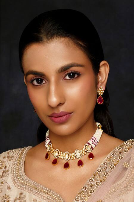 Zevar By Geeta_Red Pearls, Diamonds Moissanite Studded Floral Choker Set _Online_at_Aza_Fashions