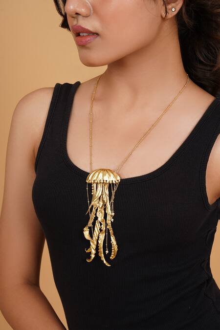 Buy_Rahul Mishra_Gold Plated Jelly Fish Long Carved Pendant Necklace 