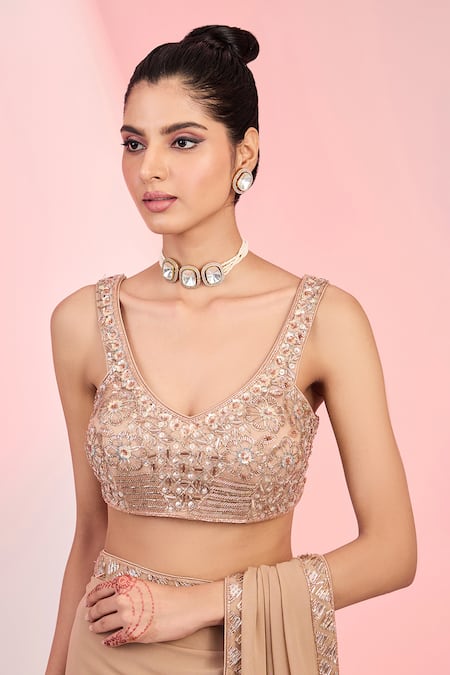 Meenagurnam Brown Blouse Net Embellished Sequin Plunge Hem Saree With Online at Aza Fashions Meenagurnam_Brown Blouse Net Embellished Sequin Plunge Hem Saree With _Online_at_Aza_Fashions