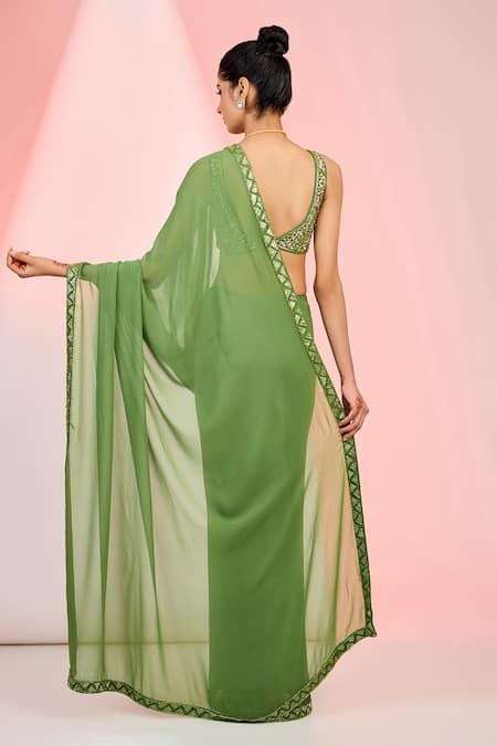 Meenagurnam Cutdana Embellished Saree With Blouse 