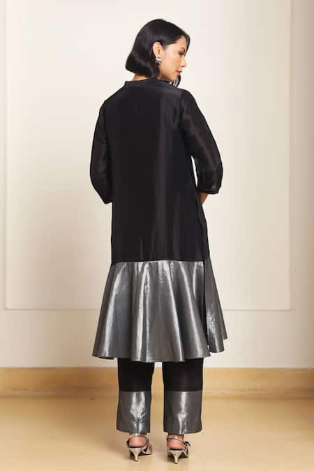 Shop Kanelle Black Cotton, Silk Embroidery, Lila Floral Patch Work Detailed Tunic With Pant at Aza Fashions Shop_Kanelle_Black Cotton, Silk Embroidery, Lila Floral Patch Work Detailed Tunic With Pant_at_Aza_Fashions