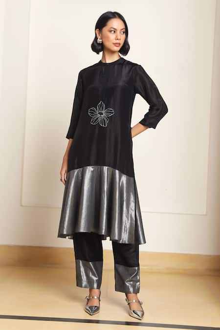 Buy Kanelle Black Cotton, Silk Embroidery, Lila Floral Patch Work Detailed Tunic With Pant Online at Aza Fashions Buy_Kanelle_Black Cotton, Silk Embroidery, Lila Floral Patch Work Detailed Tunic With Pant_Online_at_Aza_Fashions