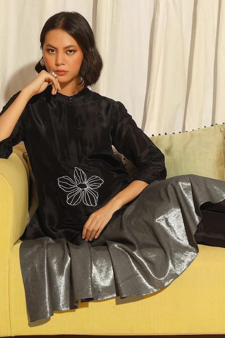 Buy Kanelle Black Cotton, Silk Embroidery, Lila Floral Patch Work Detailed Tunic With Pant Buy_Kanelle_Black Cotton, Silk Embroidery, Lila Floral Patch Work Detailed Tunic With Pant