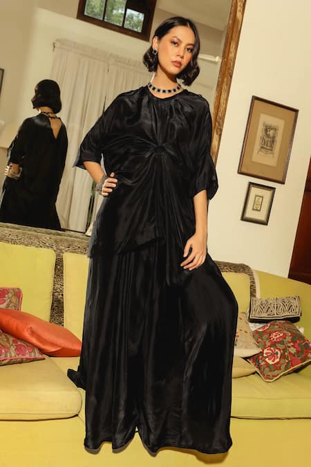 Kanelle Black Kaftan And Pant Upada Silk Solid Round Vita Draped & Co-ord Set