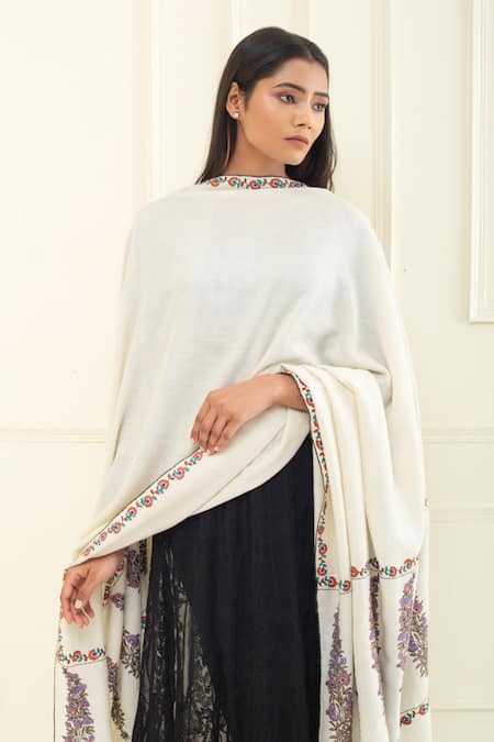 Pashme Ladakh_Ivory Embroidered Paladar Butti Pashmina Shawl_at_Aza_Fashions