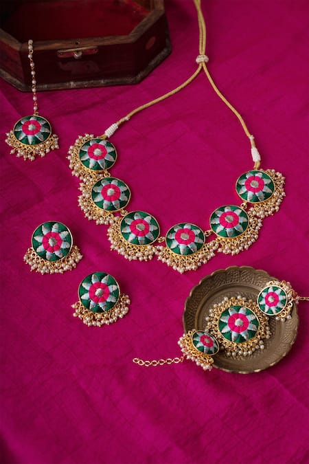 BAUBLE BAZAAR Olive Sage Necklace Set 