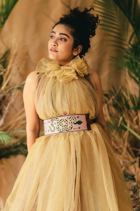 Buy_Krutiarts_Beige Twister Serpent Hand Embroidered Belt _Online_at_Aza_Fashions