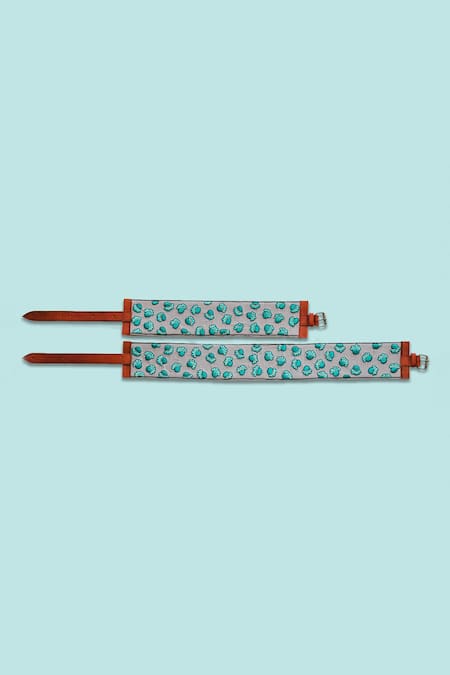 Shop Krutiarts Grey Silk Thread Uno Popcorn Embroidered Belt at Aza Fashions Shop_Krutiarts_Grey Silk Thread Uno Popcorn Embroidered Belt _at_Aza_Fashions