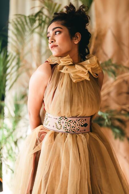 Buy Krutiarts Beige Thread Twister Snake Embroidered Belt Buy_Krutiarts_Beige Thread Twister Snake Embroidered Belt