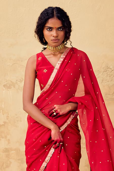 Kharakapas_Red Kota Doria, Chanderi Patti, Foil Printing Maharani Saree With Blouse _Online_at_Aza_Fashions