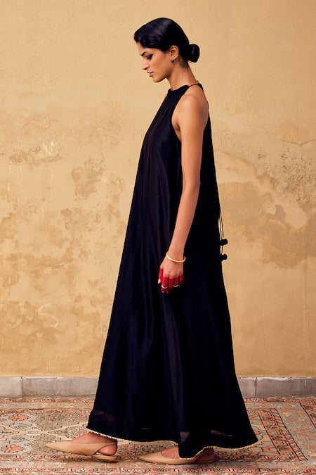 Shop Kharakapas Black Chanderi Gota Patti, Lace Halter Neck Embroidered Dress Online at Aza Fashions Shop_Kharakapas_Black Chanderi Gota Patti, Lace Halter Neck Embroidered Dress _Online_at_Aza_Fashions