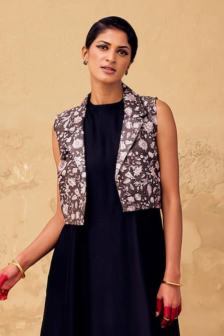 Kharakapas_Black Chanderi Gota Patti, Embroidery Dress With Block Print Bolero Jacket _Online_at_Aza_Fashions