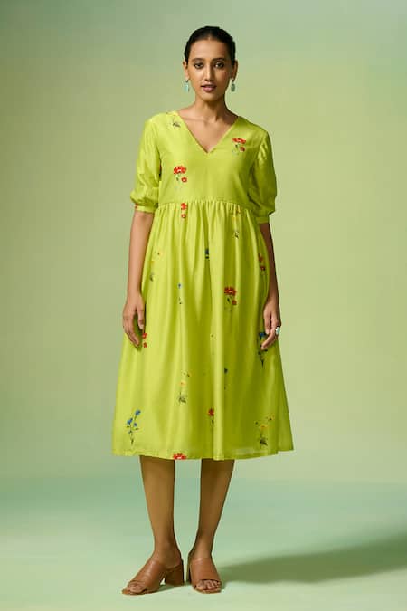 Dressfolk Green Chanderi Embroidery V-neck Floral Print Midi Dress 