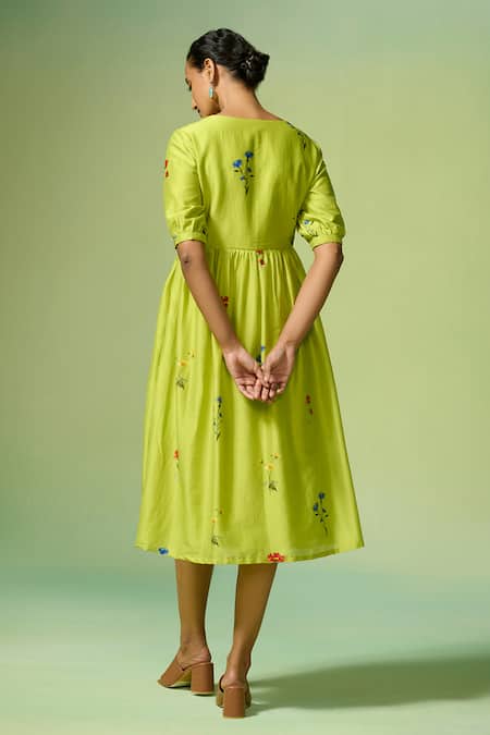 Shop Dressfolk Green Chanderi Embroidery V-neck Floral Print Midi Dress at Aza Fashions Shop_Dressfolk_Green Chanderi Embroidery V-neck Floral Print Midi Dress _at_Aza_Fashions
