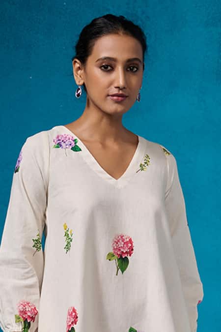 Buy_Dressfolk_Ivory Chanderi V-neck Floral Print Midi Dress _Online_at_Aza_Fashions