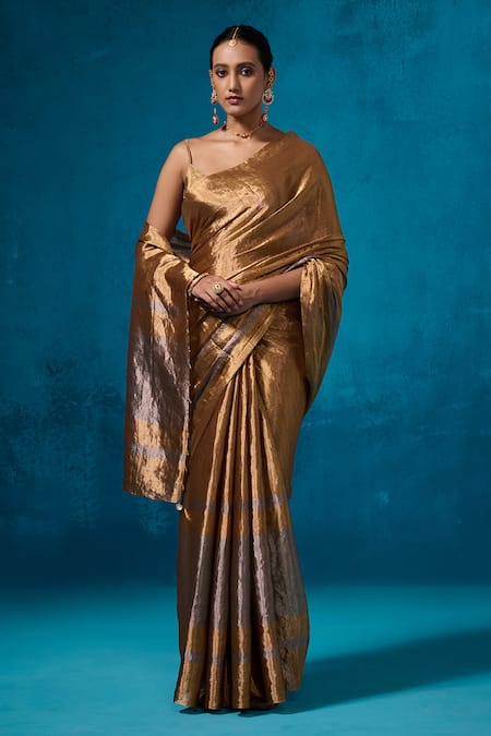 Buy_Dressfolk_Silver Gold Handwoven Tissue Saree Set With Running Blouse _Online_at_Aza_Fashions