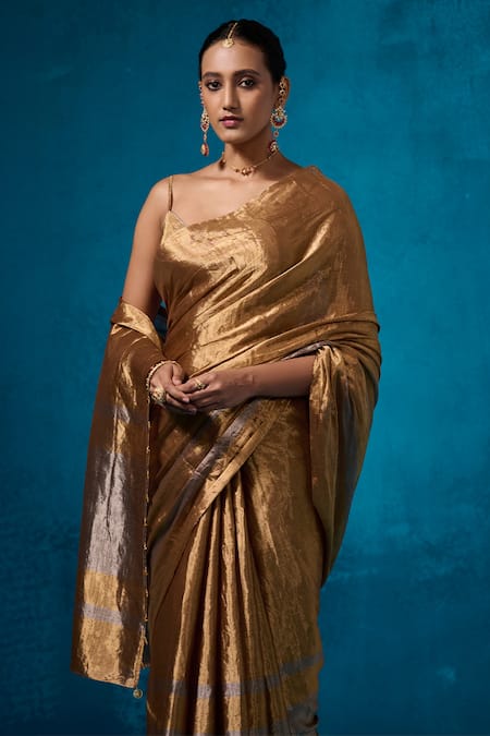 Shop_Dressfolk_Silver Gold Handwoven Tissue Saree Set With Running Blouse _Online_at_Aza_Fashions