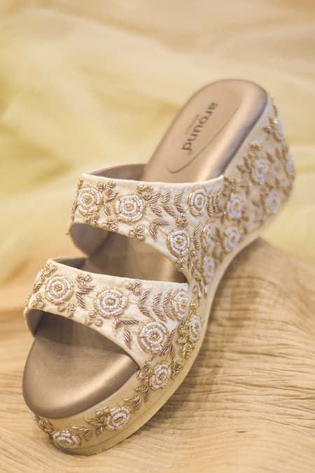 AROUND ALWAYS Gulshan Embroidered Wedges 