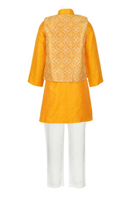 Shop Stella Rossa By Les Petits Yellow Cotton Embroidery, Sequins Floral Bundi And Kurta Set at Aza Fashions Shop_Stella Rossa By Les Petits_Yellow Cotton Embroidery, Sequins Floral Bundi And Kurta Set_at_Aza_Fashions