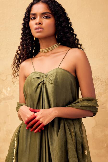 Buy Kharakapas Green Kota Doria Patti, Embroidery Mehndi Dupatta Online at Aza Fashions Buy_Kharakapas_Green Kota Doria Patti, Embroidery Mehndi Dupatta _Online_at_Aza_Fashions