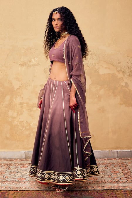 Kharakapas_Wine Kota Doria Embroidery, Patti, Lace Saanjh Dupatta _Online_at_Aza_Fashions