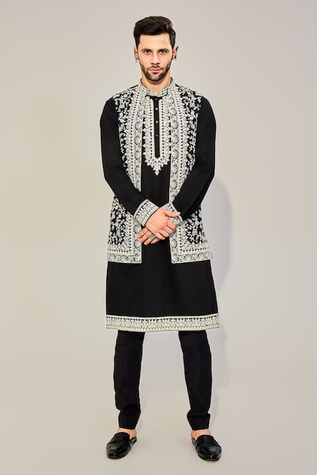 Chatenya Mittal Gullista Embroidered Bundi Kurta Set 