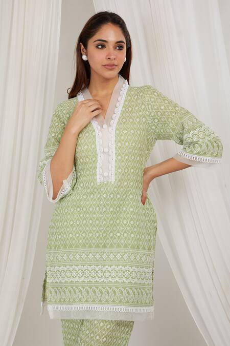 Label Muslin Green Cotton Lace V-neck Avocado Embroidered Kurta With Pant at Aza Fashions Label Muslin_Green Cotton Lace V-neck Avocado Embroidered Kurta With Pant _at_Aza_Fashions