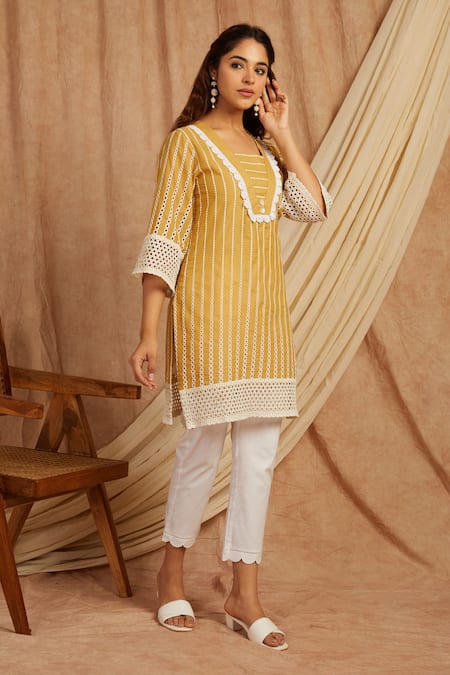Buy Label Muslin Beige Cotton Embroidery Square Neck Kurta With Pant Online at Aza Fashions Buy_Label Muslin_Beige Cotton Embroidery Square Neck Kurta With Pant _Online_at_Aza_Fashions