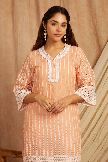 Label Muslin Peach Cotton Embroidery Collared Kurta With Pant at Aza Fashions Label Muslin_Peach Cotton Embroidery Collared Kurta With Pant _at_Aza_Fashions