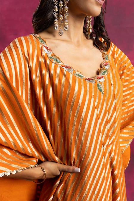 Buy_Neitri_Orange Georgette, Silk Embroidery Round Neck Leheriya Pattern Kaftan And Pant Set _Online_at_Aza_Fashions