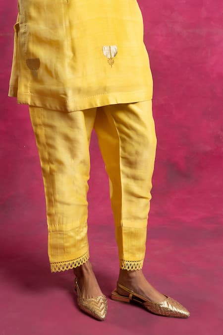 Neitri_Yellow Chiffon, Silk Embroidery V-neck Sajgaar Lotus Motif Kurta And Pant Set _Online_at_Aza_Fashions