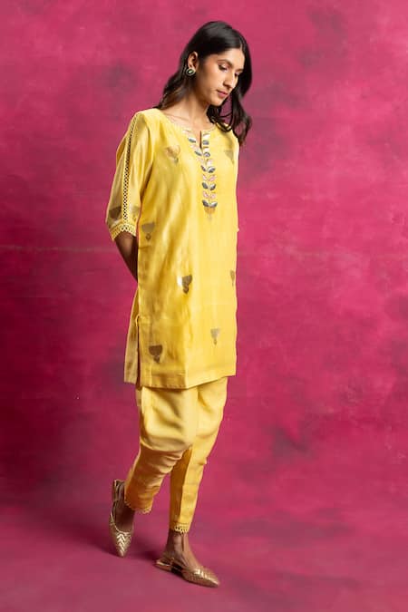 Shop_Neitri_Yellow Chiffon, Silk Embroidery V-neck Sajgaar Lotus Motif Kurta And Pant Set _Online_at_Aza_Fashions