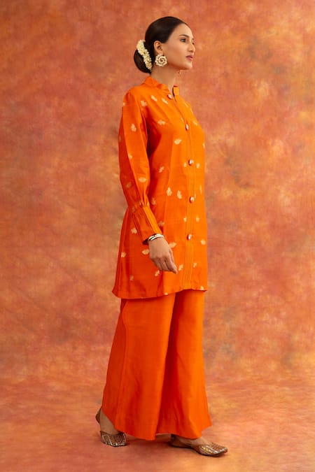 Buy_Neitri_Orange Chiffon Embroidery Mandarin Surmya Lotus Motif Woven Kurta And Pant Set _Online_at_Aza_Fashions
