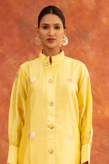 Buy_Neitri_Yellow Chiffon Mandarin Collar Surmya Lotus Motif Kurta And Pant Set _Online_at_Aza_Fashions