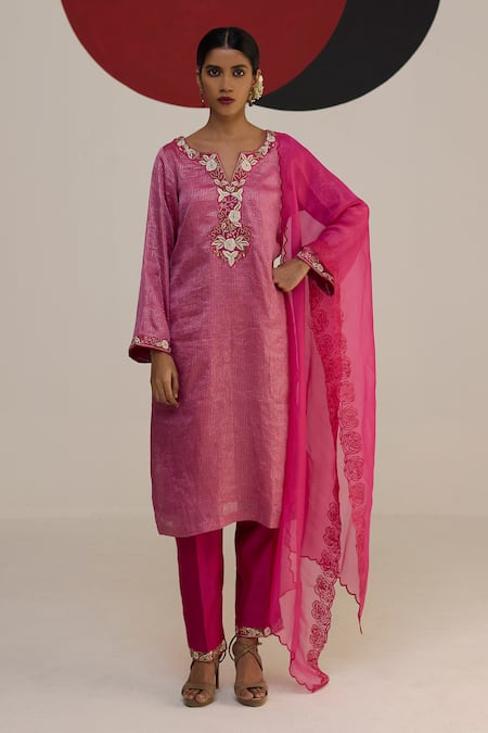 Neitri Kamalika Floral Embroidered Kurta Pant Set 