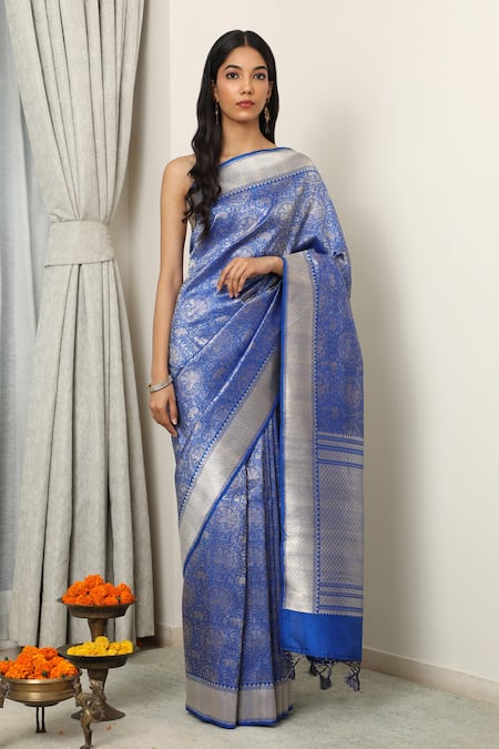 Neitri Maheshwar Peacock Woven Banarasi Saree 