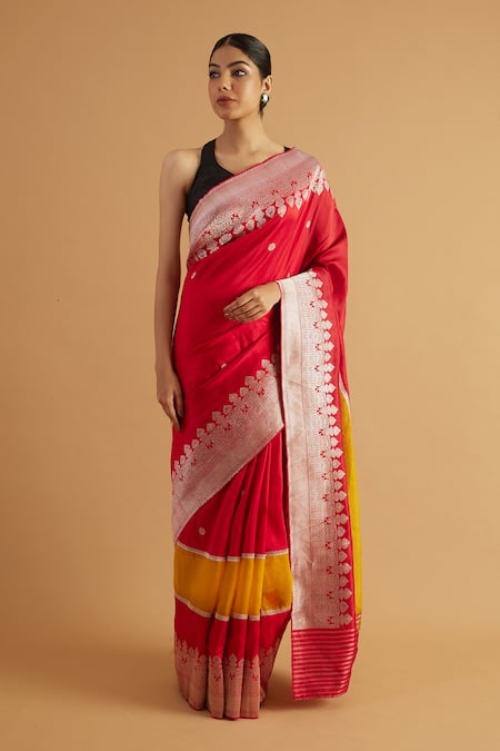 Neitri Rekha Floral Checkered Border Banarasi Saree 