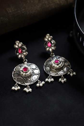 Mero Jewellery_Pink Pearls Floral Kundan Studded Earrings _Online_at_Aza_Fashions