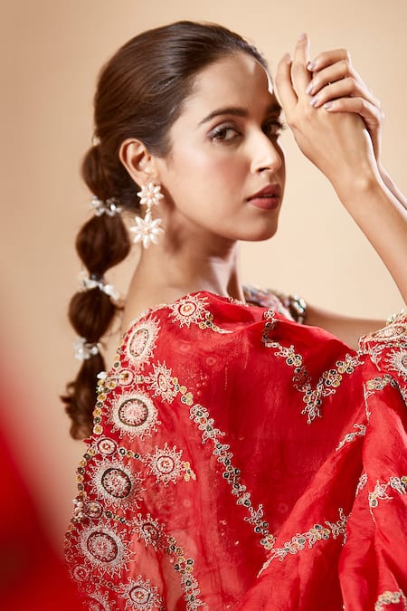Buy Anamika Khanna Red Chiffon Embroidery, Sequins Sweetheart Neck Blouse Lehenga Set Buy_Anamika Khanna_Red Chiffon Embroidery, Sequins Sweetheart Neck Blouse Lehenga Set