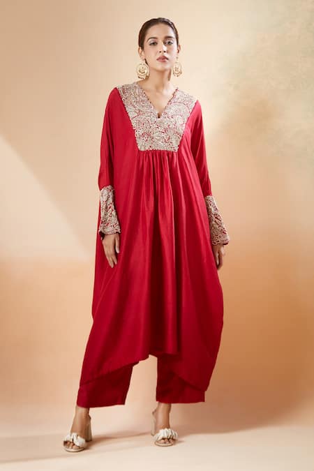 Mrunalini Rao Zardozi Embroidered Kaftan & Pant Set 