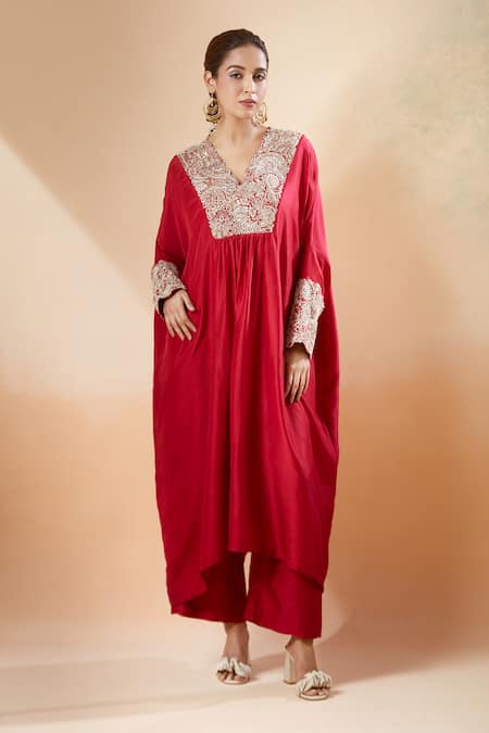 Shop_Mrunalini Rao_Red Zari Scoop Neck Zardozi Embroidered Kaftan And Pant Set 