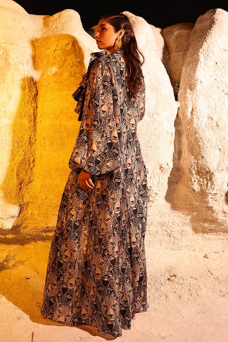 Shop Meher By Islie Black Lycra, Silk Round Neck Contra Bobcat Print Jacket Pant Set at Aza Fashions Shop_Meher By Islie_Black Lycra, Silk Round Neck Contra Bobcat Print Jacket Pant Set _at_Aza_Fashions