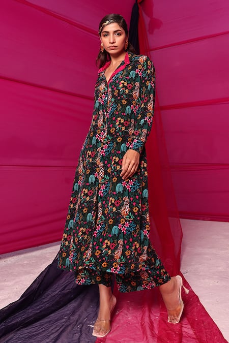 Meher By Islie_Black Crepe Collared Jungle Safari Print Shirt Tunic And Pant Set _Online_at_Aza_Fashions